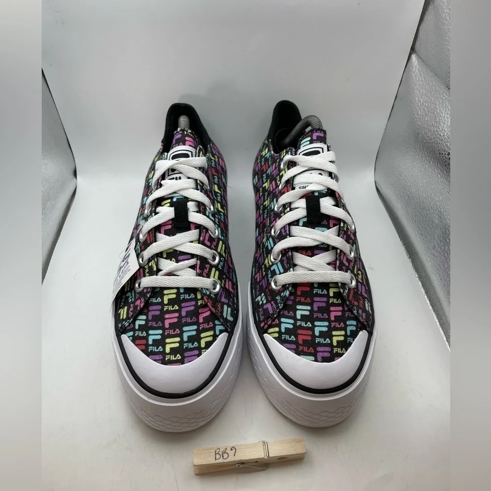 NEW! Fila platform women’s multicolor sneakers size 11